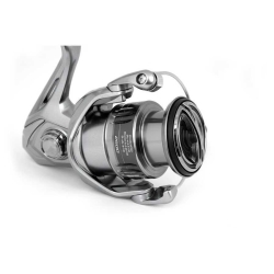 Shimano Nasci FC 3000 C HG Spin Olta Makinesi - 4